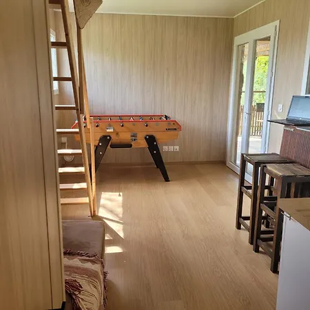 Couples Amoureux Propriete 4000m2 Cabane-maison Ecolo Piscine Privee Clim Terrasse Dans Les Arbres