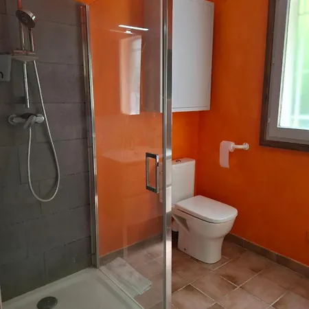 Couples Amoureux Propriete 4000m2 Cabane-maison Ecolo Piscine Privee Clim Terrasse Dans Les Arbres Vila